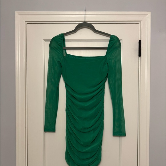 Princess Polly Dresses & Skirts - Princess Polly Vibrant Green Long Sleeve Mini Dress